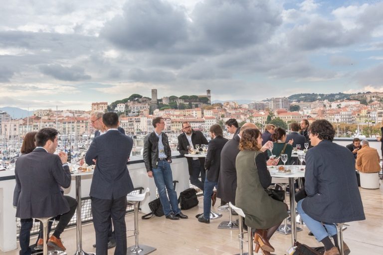 CRMM-2017_12-768×512